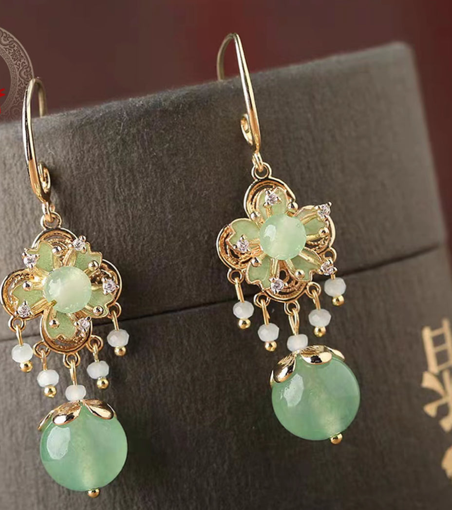 Eastern Garden - Intertwined Jade Shadows